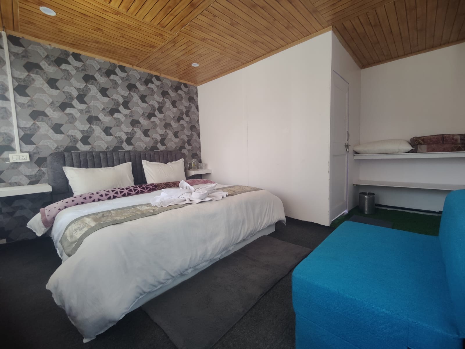 d976ae4d-fba1-49da-95a6-153cd3865716